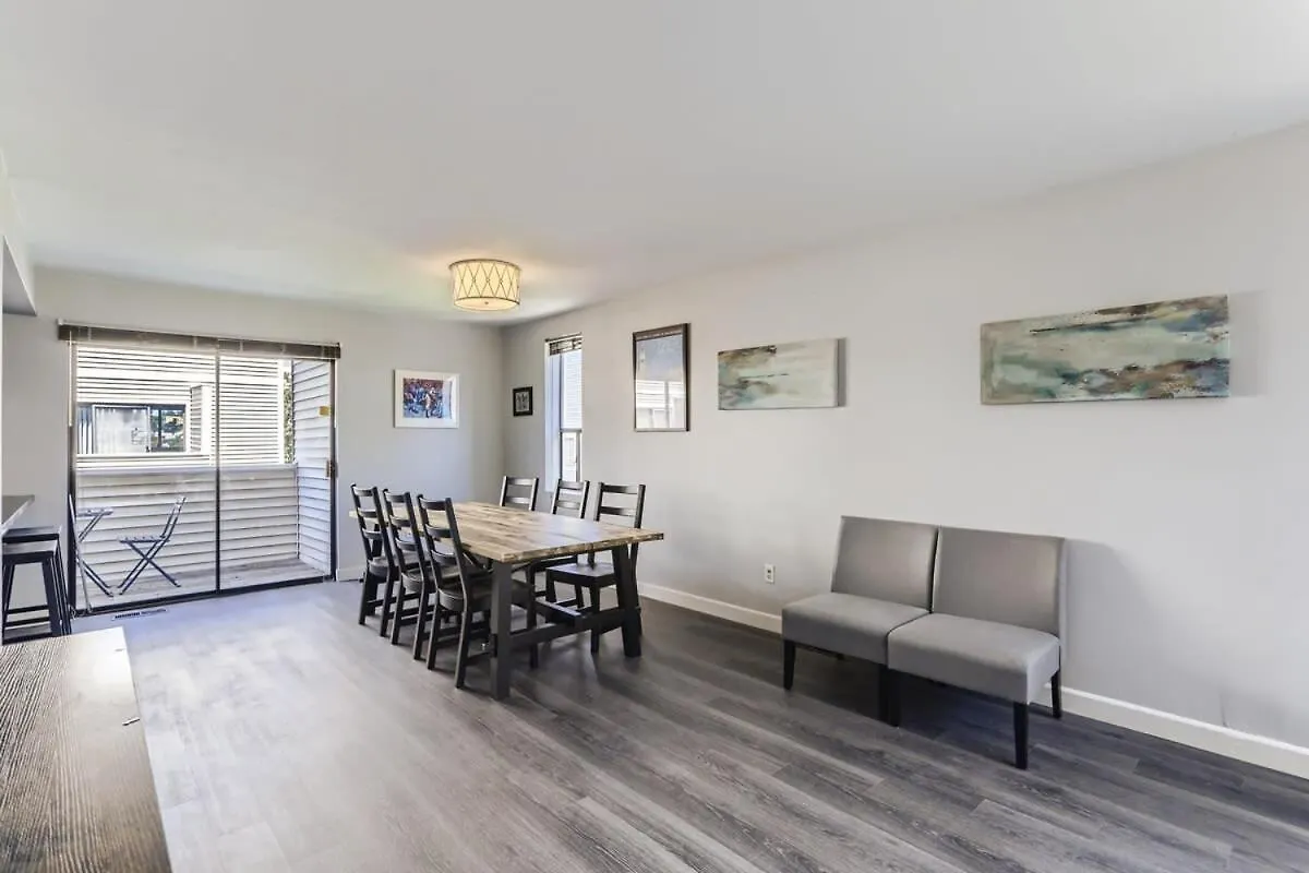 Sunny Suburban Getaway 4Br 3Ba Condo W Pool Denver