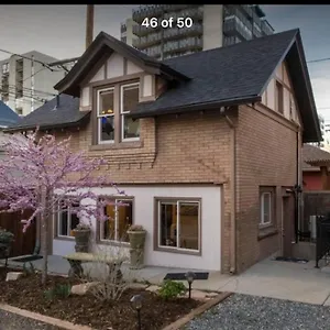 Knight Campbell Carriage House Holiday home